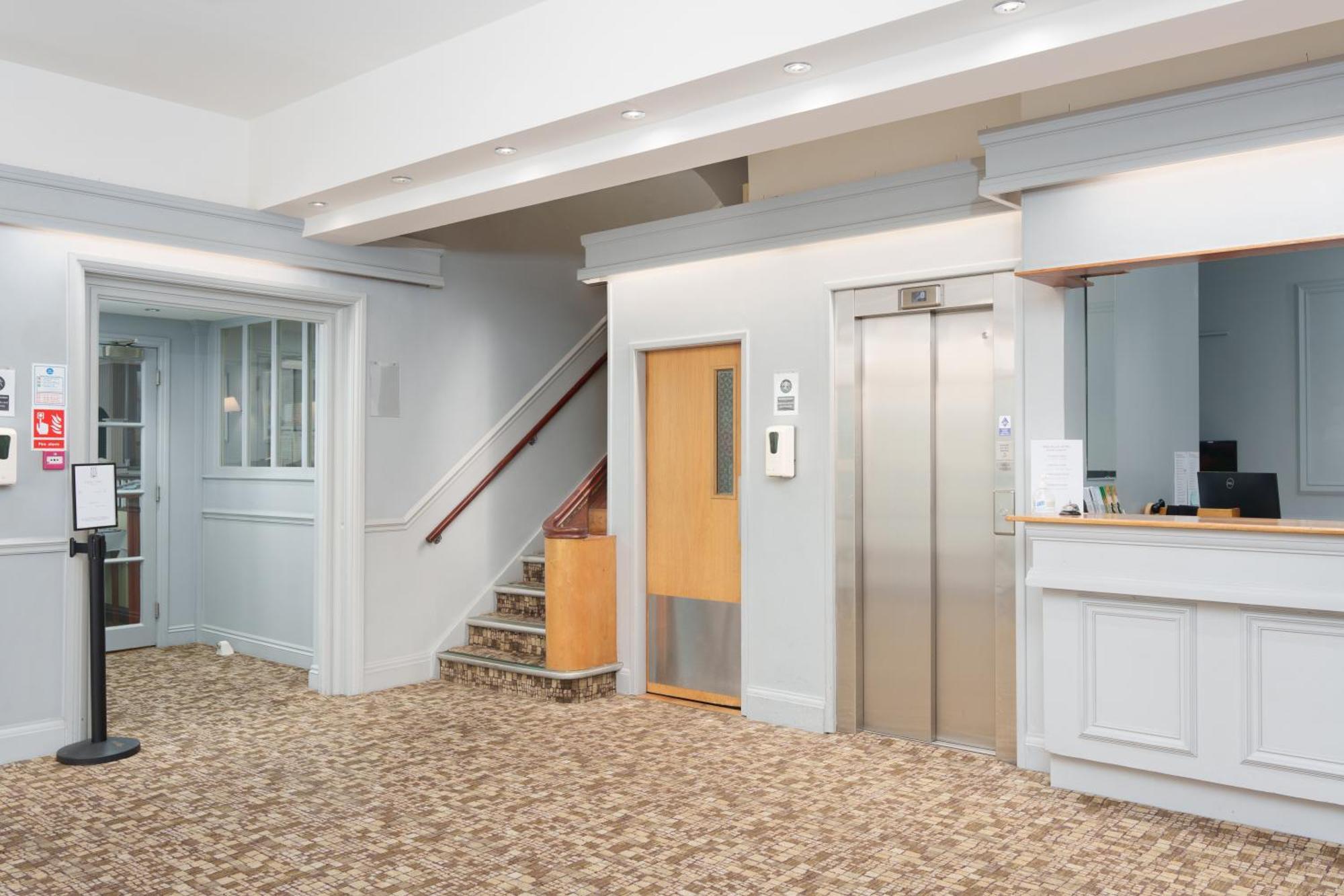 Trouville Hotel By Compass Hospitality Sandown Esterno foto