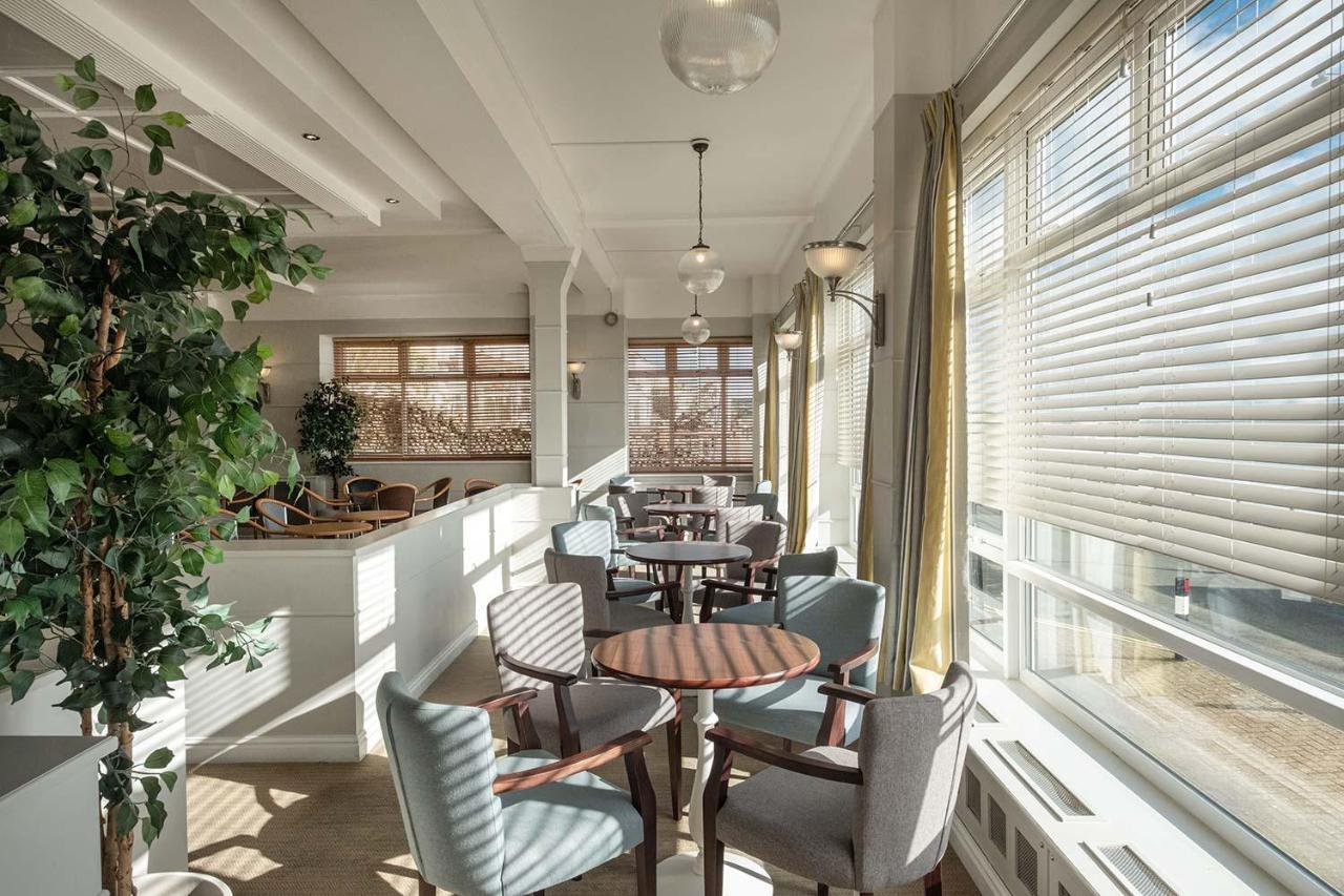 Trouville Hotel By Compass Hospitality Sandown Esterno foto